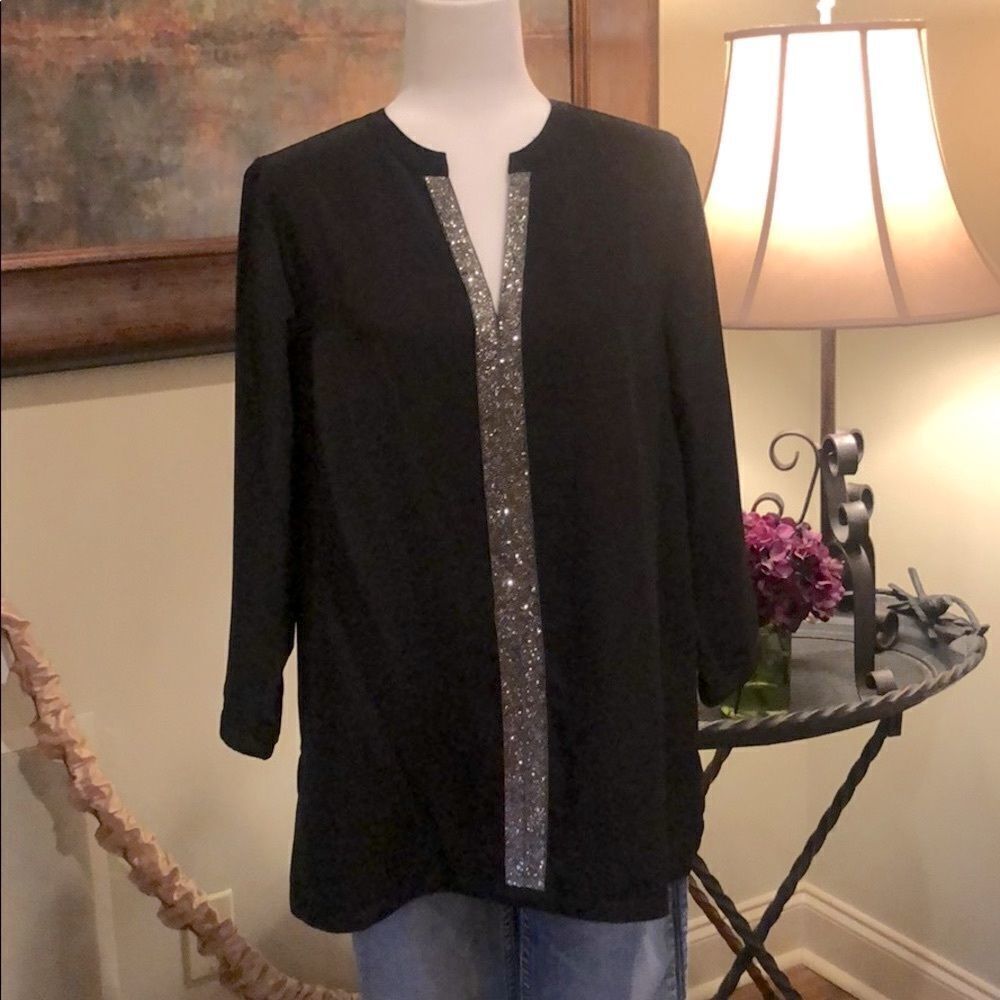 NEW Vision 155 V Neck 3/4 Sleeve Beaded Top